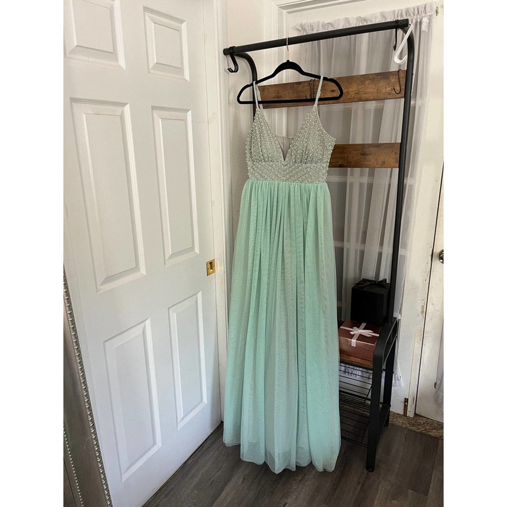 Speechless Mint Green Tulle Beaded Pearl V-Neck Formal Gown Dress‎ Sz 13